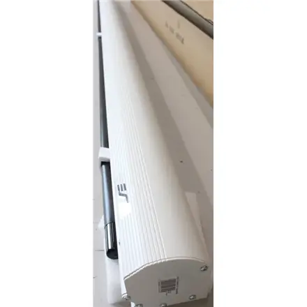 SALE OUT. Elite Screens Saker Series – 5