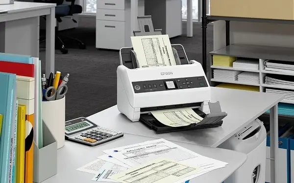 Epson WorkForce DS-730N išnaudokite visas susietos darbo vietos galimybes, naudodamiesi šiuo nebrangiu ir labai efektyviu autonominiu tinklo skaitytuvu – 6