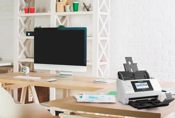 Epson WorkForce DS-790WN didelės spartos aukštos kokybės tinklo skaitytuvas su atskiromis funkcijomis, užtikrinančiomis efektyvų dokumentų skaitmeninimą ir paruošimą aplinkoje, kurioje yra keli vartotojai – 2