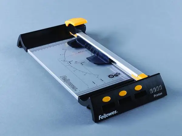 FELLOWES Proton A4 Rotary Trimmer – 7