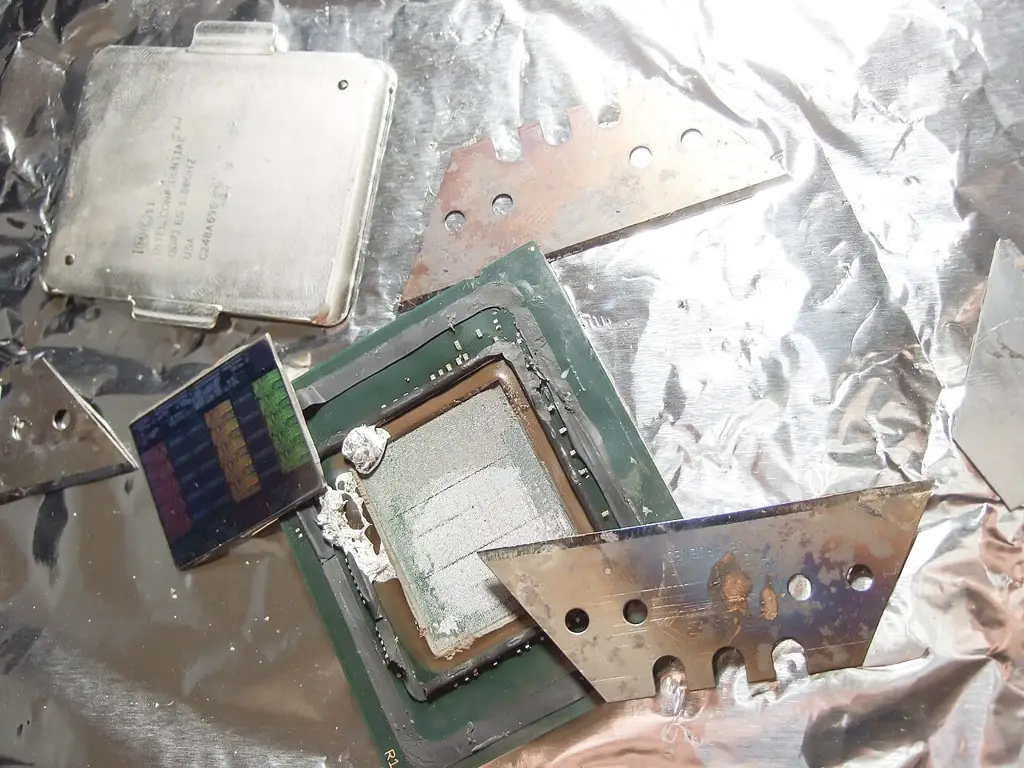 Intel Xeon 6, 6520P (24C/48T) Socket LGA4710 – 2