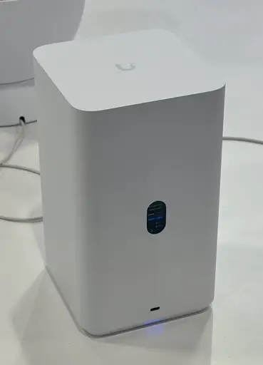 UBIQUITI UniFi UNAS-PRO-4-EU