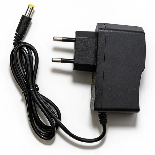 Qoltec 51797 Aktyvus HDMI skirstytuvas 2 x HDMI 4K x 2K – 9
