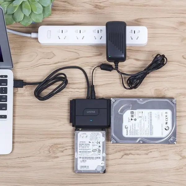 UNITEK Y-3324 Converter USB 3.0 to IDE+SATA II with On/Off Switch Y-3324 – 8