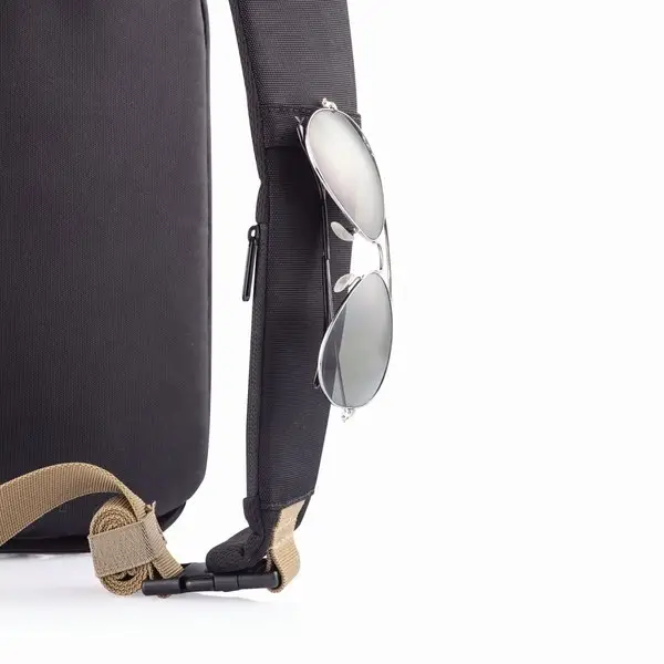 XD DIZAINO KUPRINĖ NUO VAGYSTĖS BOBBY SLING BLACK P/N: P705.781 – 5