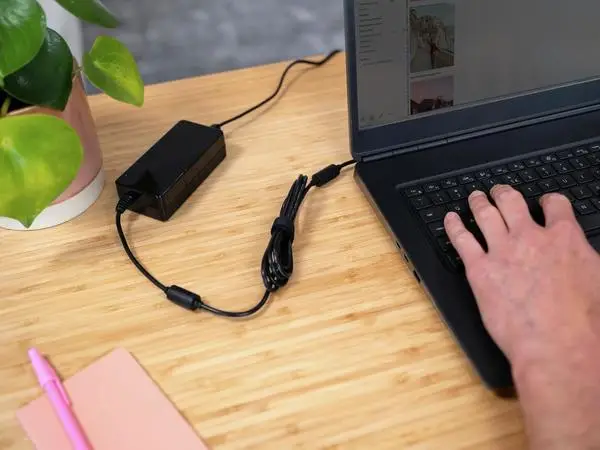 Trust Primo 90W-19V Universal 90W laptop charger that works with virtually any laptop – 5