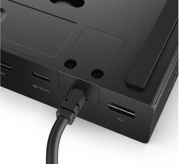 ThinkPad USB4 Dock 5000 with 135W Adapter 40BF0135EU – 3