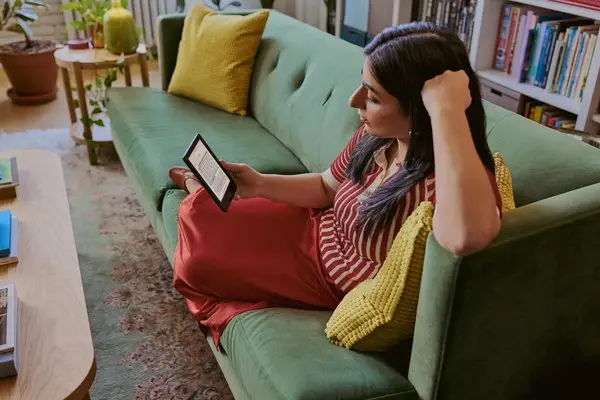 Rakuten Kobo Clara Colour elektroninių knygų skaityklė Lietimui jautrus ekranas 16 GB „Wi-Fi“ Juoda – 7