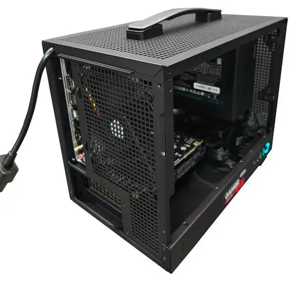 Asmeninio komp. komplektas GamerGO PLUS: AMD® Ryzen™ 5 5600 (6 branduolių, 12 gijų procesorius) – 5
